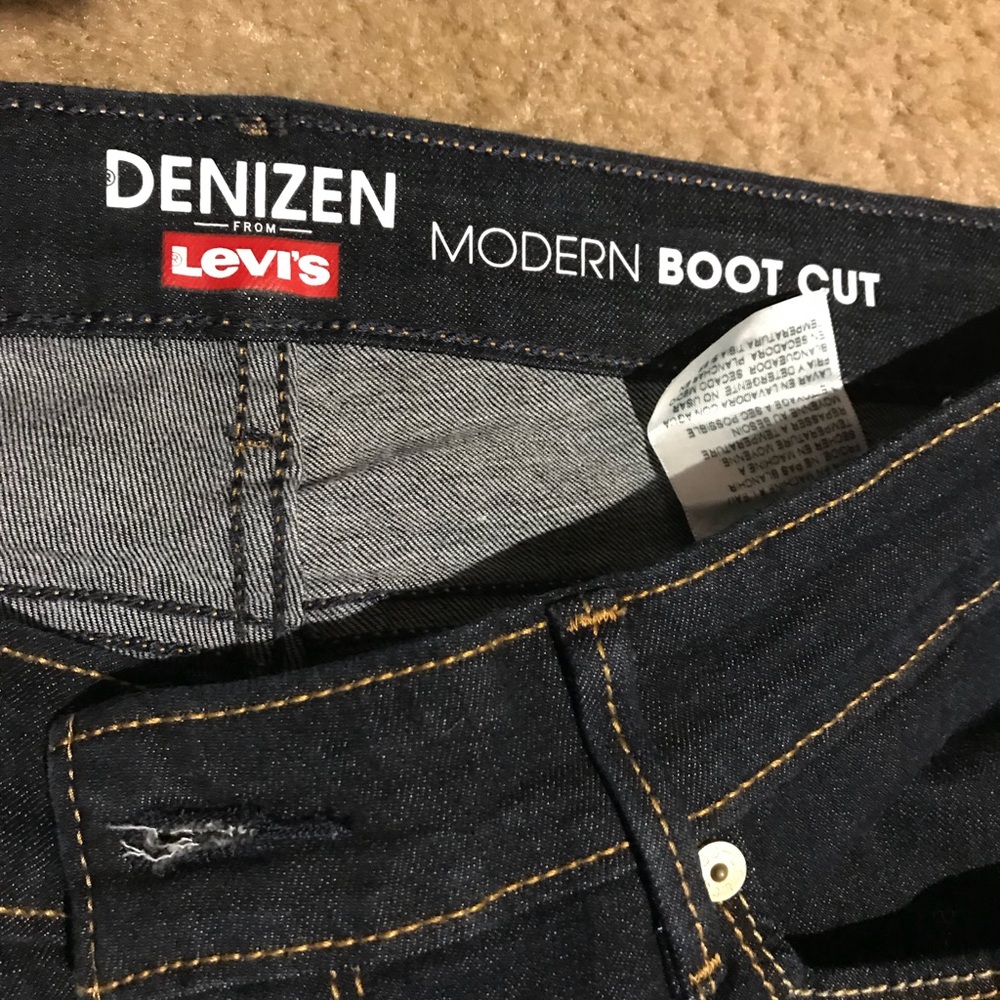 Levi’s denizen jeans. Size16